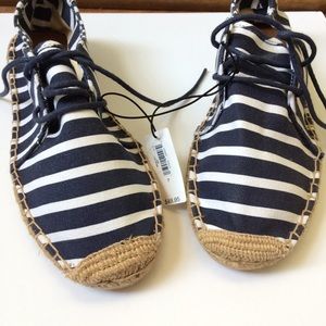 Gap lace up Espadrilles shoes striped blue white